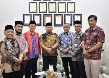 Terima Silaturahmi Kemenag Aceh Besar, Pj Bupati Ajak Saling Sinergi untuk Perkuat Tugas Pelayanan Masyarakat