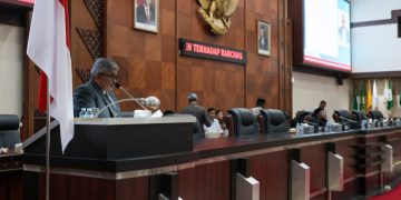 Sekda Aceh Sampaikan Tanggapan Gubernur Atas Pendapat Banggar DPRA terhadap Nota Keuangan dan Raqan APBA 2023