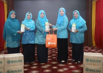 PKK Aceh Serahkan Setengah Ton Beras Vitamin Untuk Pidie