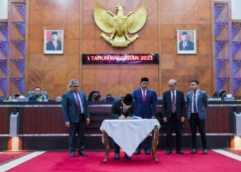 Seluruh Fraksi DPRA Setuju Raqan APBA 2023 Disahkan Jadi Qanun