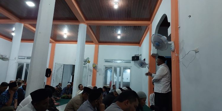 Pemkab Aceh Besar Safari Subuh ke Mesjid Deudap Pulo Aceh