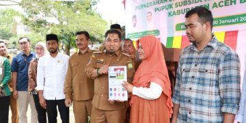 Pj Bupati Aceh Besar Luncurkan Kartu Tani Digital
