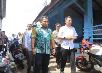 Pj Bupati Aceh Besar Dampingi Pj Gubernur Tinjau Pasar Lambaro