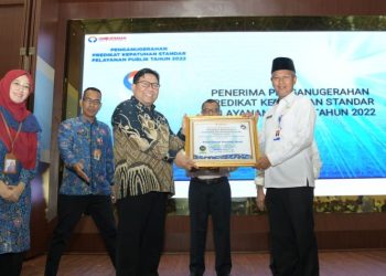 Pemerintah Aceh Terima Penghargaan Kepatuhan Kualitas Tinggi dari Ombudsman RI