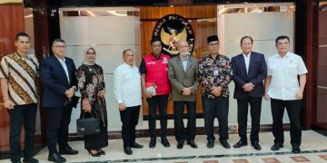 Wali Nanggroe dan Ketua DPRA Serahkan Dokumen Pelanggaran HAM ke Menkopolhukam