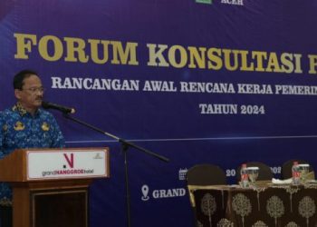 Asisten Sekda Buka Forum Konsultasi Publik Terhadap Rancangan Awal Rencana Kerja Pemerintah Aceh Tahun 2024