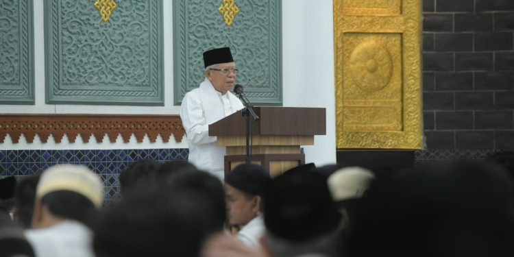 Wapres Ajak Jamaah Taraweh Masjid Raya Baiturrahman Raih Ketaqwaan Lewat Puasa