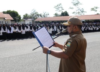 Pj Bupati Aceh Besar Memimpin Pengambilan Sumpah Tenaga Kontrak