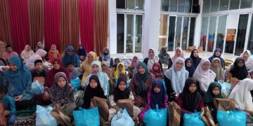 Tim Penggerak PKK Aceh Besar Santuni Yatim Piatu untuk Sambut Lebaran