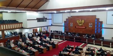 DPRA Gelar Paripurna Penyerahan LHP-BPK atas Laporan Keuangan Pemerintah Aceh Tahun Anggaran 2022