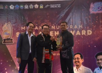Pj Bupati Aceh Besar Menangkan SMSI Award Kategori Figur Peduli Ketahanan Pangan dan Kesejahteraan Petani