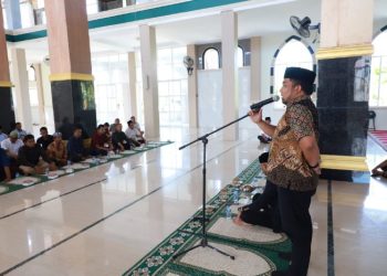 Hadiri Pelantikan Imum Mukim Sungai Makmur. Ini Pesan Pj Bupati Aceh Besar