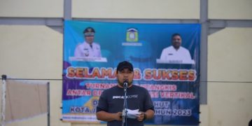 Pj Bupati Buka Turnamen Bulutangkis HUT ke-39 Kota Jantho