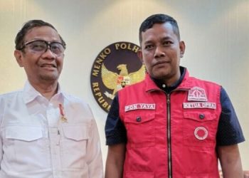 Ketua DPRA Serahkan Dokumen Pelanggaran HAM Aceh ke Menkopolhukam