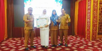 Pj Bupati Apresiasi kepada Ferawati, Bidan dari Pulo Aceh Raih Penghargaan Tingkat Nasional