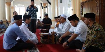 Pj Bupati Aceh Besar Saksikan Pensyahadatan Warga Tionghoa di Masjid Al Jihad Montasik