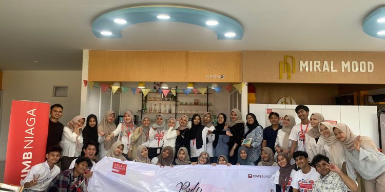 Kejar Mimpi Aceh berkolaborasi dengan Pemuda Pemudi Aceh Menggebrak Seni Ramah Lingkungan melalui Pulp Painting Workshop