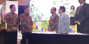 Menteri ESDM dan Penjabat Gubernur Aceh Jadi Saksi Penandatanganan Perjanjian Komitmen Kerjasama Pengembangan WKP Panas Bumi Seulawah PT. PGE Tbk dan PT. PEMA