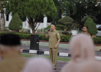Langsung Pimpin Apel Senin, Penjabat Gubernur Ingatkan ASN Pemerintah Aceh Bekerja dengan Baik