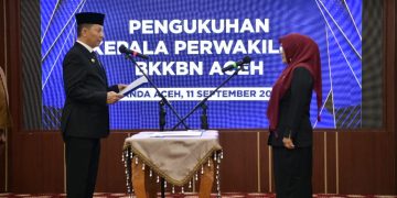 Penjabat Gubernur Achmad Marzuki Kukuhkan Kepala Perwakilan BKKBN Aceh yang Baru