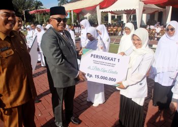 Peringati HKN ke-59, Pemerintah Aceh Beri Penghargaan Untuk Nakes