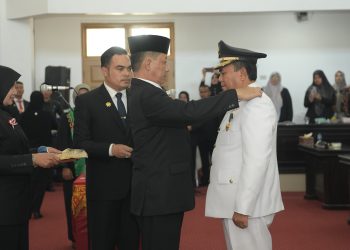 Penjabat Gubernur Lantik Said Mulyadi sebagai Bupati Pijay Definitif