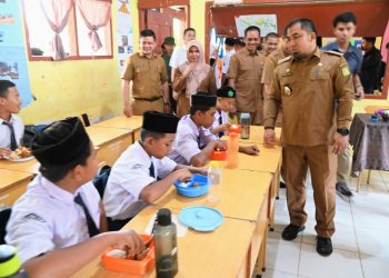 Aceh Besar Simulasi ‘Makan Siang Gratis’ Bergizi  Bagi Pelajar SMP