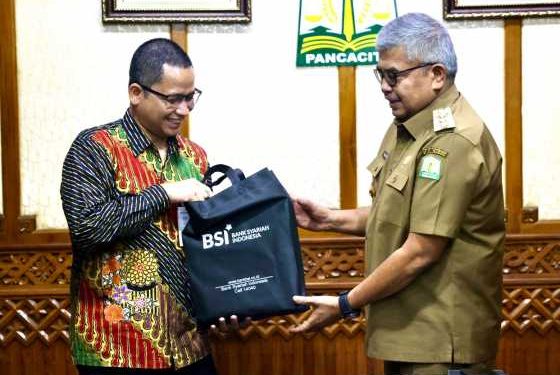 Pj Gubernur Harap BSI Beri Pelayanan Terbaik Sambut PON di Aceh