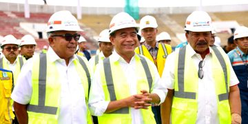 Pj Gubernur Dampingi Menko PMK Muhadjir Effendy Tinjau Persiapan Stadion Lhong Raya