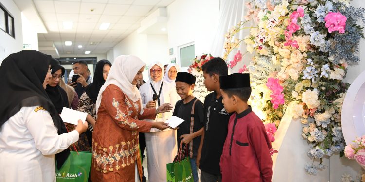 Puluhan Anak Ikuti Sunat Masal di RSIA