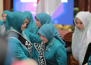 Cut Rezky Handayani Dikukuhkan Jadi Pj Ketua Pembina Posyandu Aceh Besar