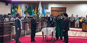 Dua Anggota PAW DPR Aceh Dilantik