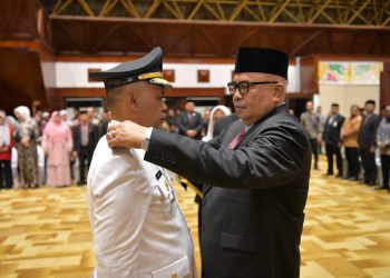 Pj Gubernur Aceh Lantik Azhari Sebagai Pj Wali Kota Subulussalam