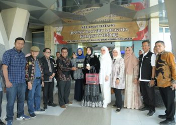 Sambut Tim Komisi X DPR RI, Kadis DPKA Perkenalkan Perpustakaan Aceh