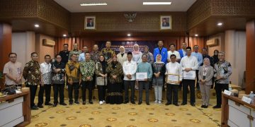 Kadis DPKA Lapor Kemajuan Perpustakaan di Aceh kepada Komisi X DPR RI