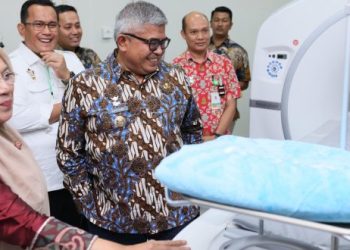 Pj Gubernur Tinjau Layanan CT Scan RSIA
