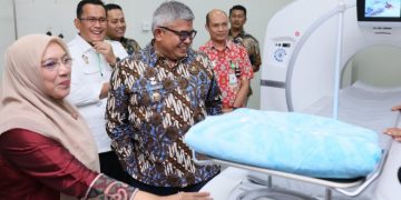 Pj Gubernur Tinjau Layanan CT Scan RSIA