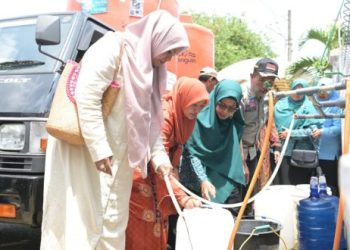 TP-PKK Aceh dan Aceh Besar Salurkan Bantuan Air Bersih dan Tandon untuk Warga Terdampak Kekeringan