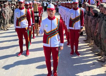 Canda Ria Warga Pakpak Bharat dengan Tim Kirab Api PON XXI Aceh