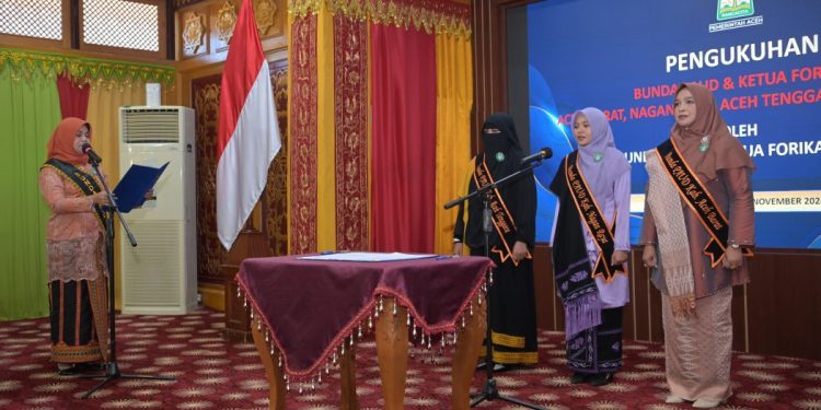 Bunda PAUD Aceh Kukuhkan Bunda PAUD dan Ketua Forikan, Dorong Pencegahan Stunting Melalui Konsumsi Ikan