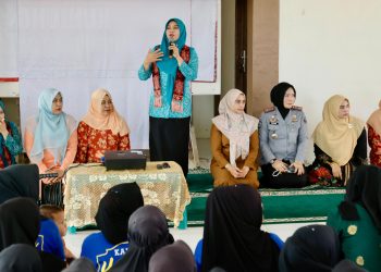 Peringati Hari Ibu, Pj Ketua TP PKK Safriati Sambangi Lapas Perempuan Sigli