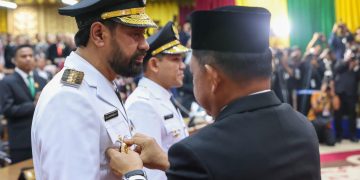 Muzakir Manaf Resmi Dilantik Jadi Gubernur Aceh