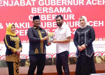 Pisah-sambut, Gubernur Aceh Sampaikan Terima Kasih kepada Pj Gubernur Safrizal