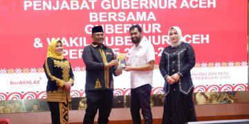 Pisah-sambut, Gubernur Aceh Sampaikan Terima Kasih kepada Pj Gubernur Safrizal