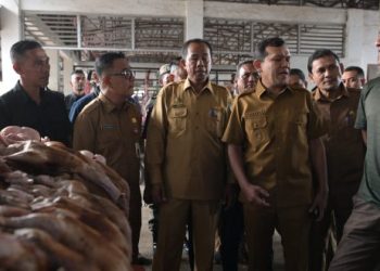Wakil Gubernur Fadhlullah Tinjau Aktivitas Pasar Menjelang Ramadan di Banda Aceh