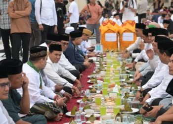 Wakil Gubernur bersama Bupati/Wali Kota Ikuti Kegiatan Buka Puasa Bersama di Masjid Raya Baiturrahman