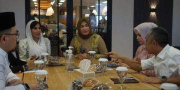 Bertemu Penasehat DWP, Marlina Muzakir Minta Penguatan Dukungan Terhadap UMKM dan Produk Kreatif Aceh
