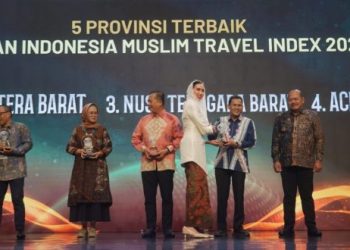 Pemerintah Aceh Raih Dua Penghargaan di Ajang Indonesia Muslim Travel Index 2025