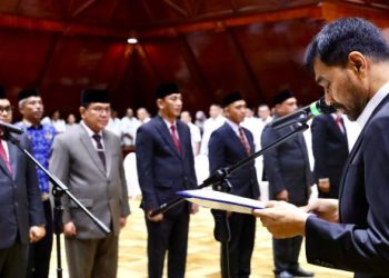 Lantik Kepala SKPA, Gubernur Mualem Ingatkan Percepatan Serapan Anggaran