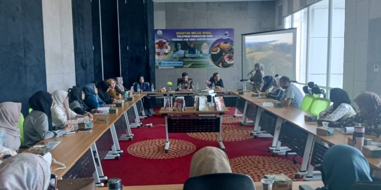 DPKA Gelar Pelatihan Pembuatan Kue dan Video Konten Produk